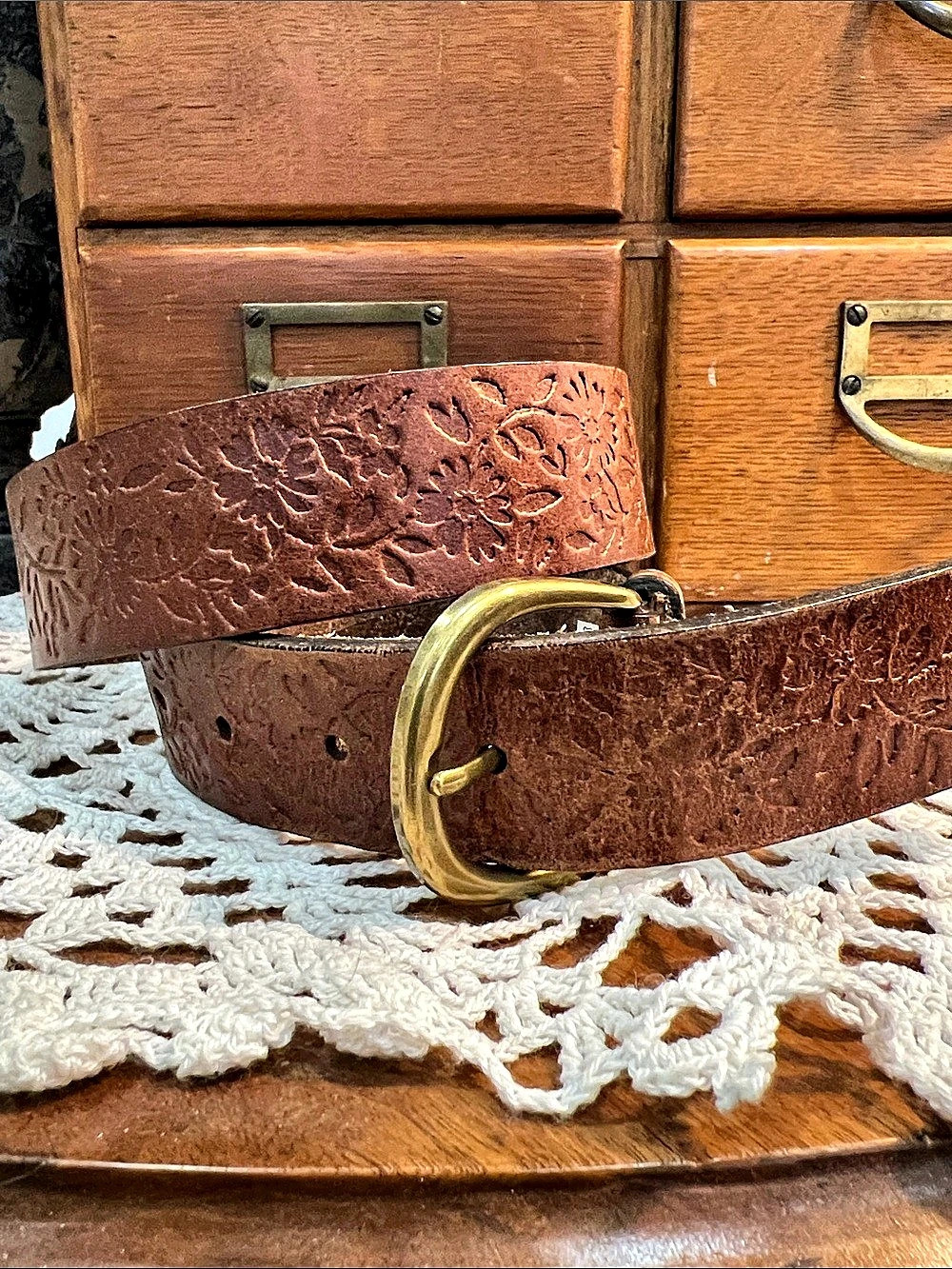 American Eagle Embossed Leather Belt in Brown XS